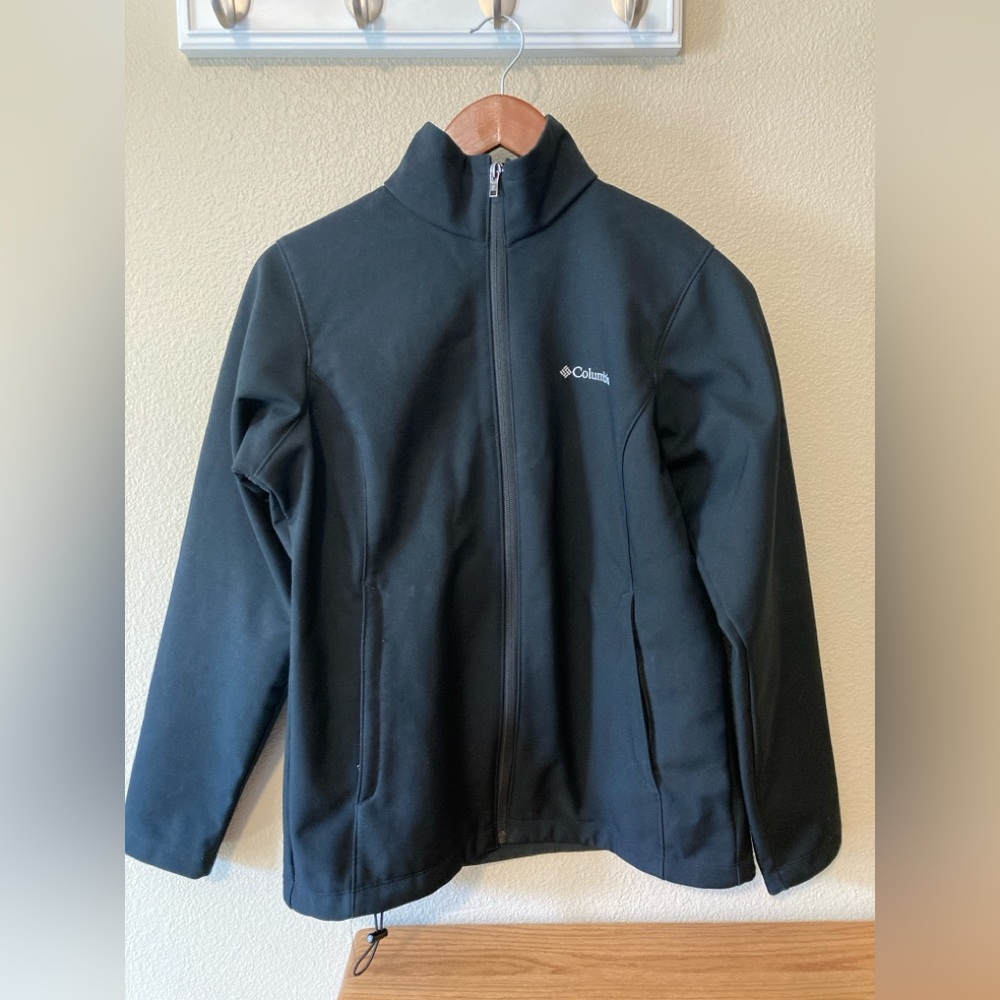 Columbia Women’s Softshell Jacket